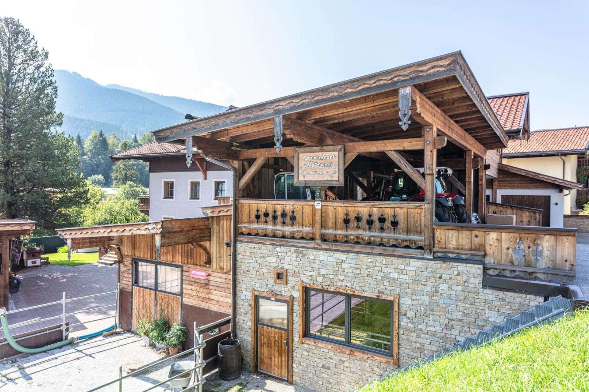 Familienbauernhof - Leogang Apartments Weissbacher Экстерьер фото